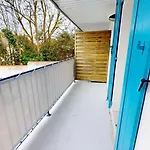 De La Saint-Gilles-Croix-de-Vie