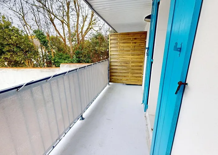 De La Saint-Gilles-Croix-de-Vie