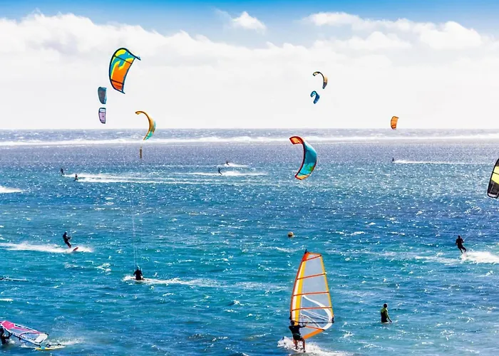 De La Saint-Gilles-Croix-de-Vie